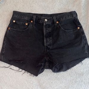 Levi’s - High Rise - 501 Shorts / Color/ Black Denim/ Size 31